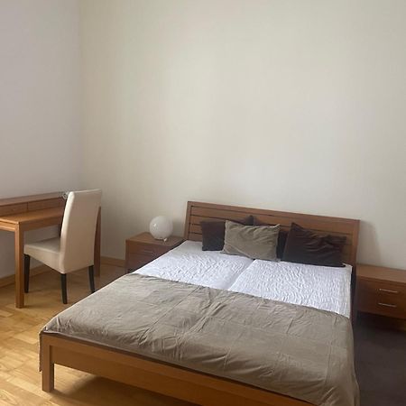 Apartman Pistacia Priame Centrum Bb Banska Bystrica Bagian luar foto
