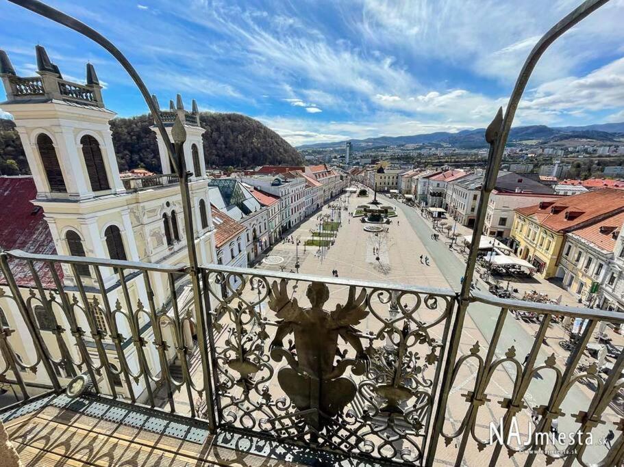 Apartman Pistacia Priame Centrum Bb Banska Bystrica Bagian luar foto